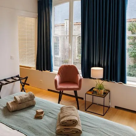 Bed & Breakfast Apl8 St-anna 3*